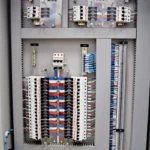 Quadro de distribuição de força e luz